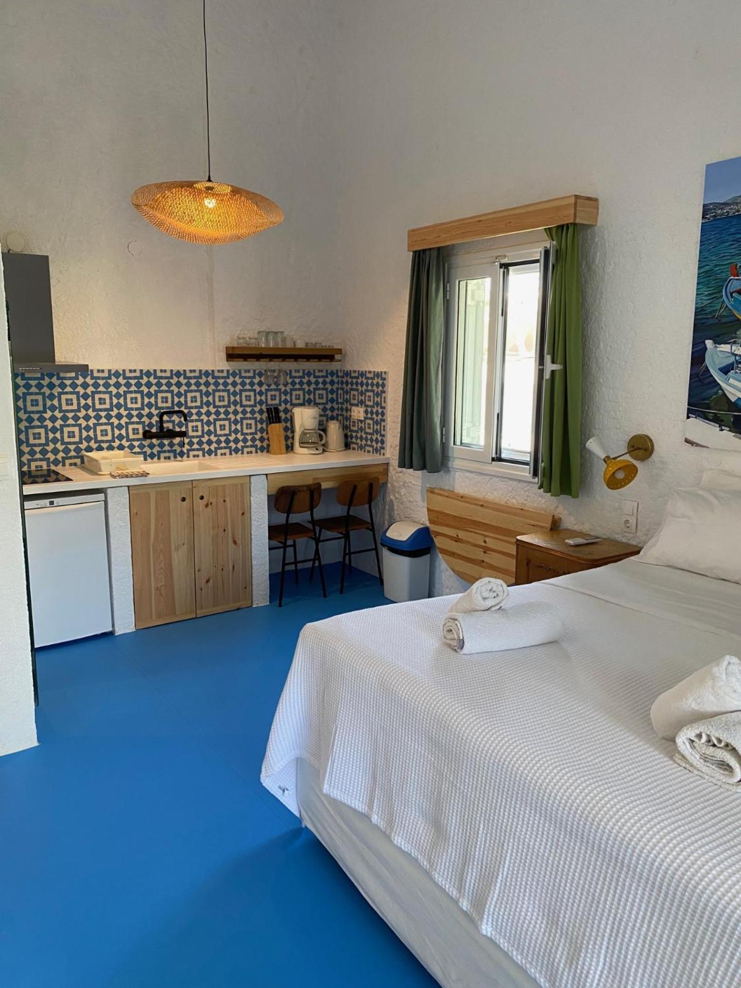 Manolis' House Aparthotel Skiathos stad Exteriör bild